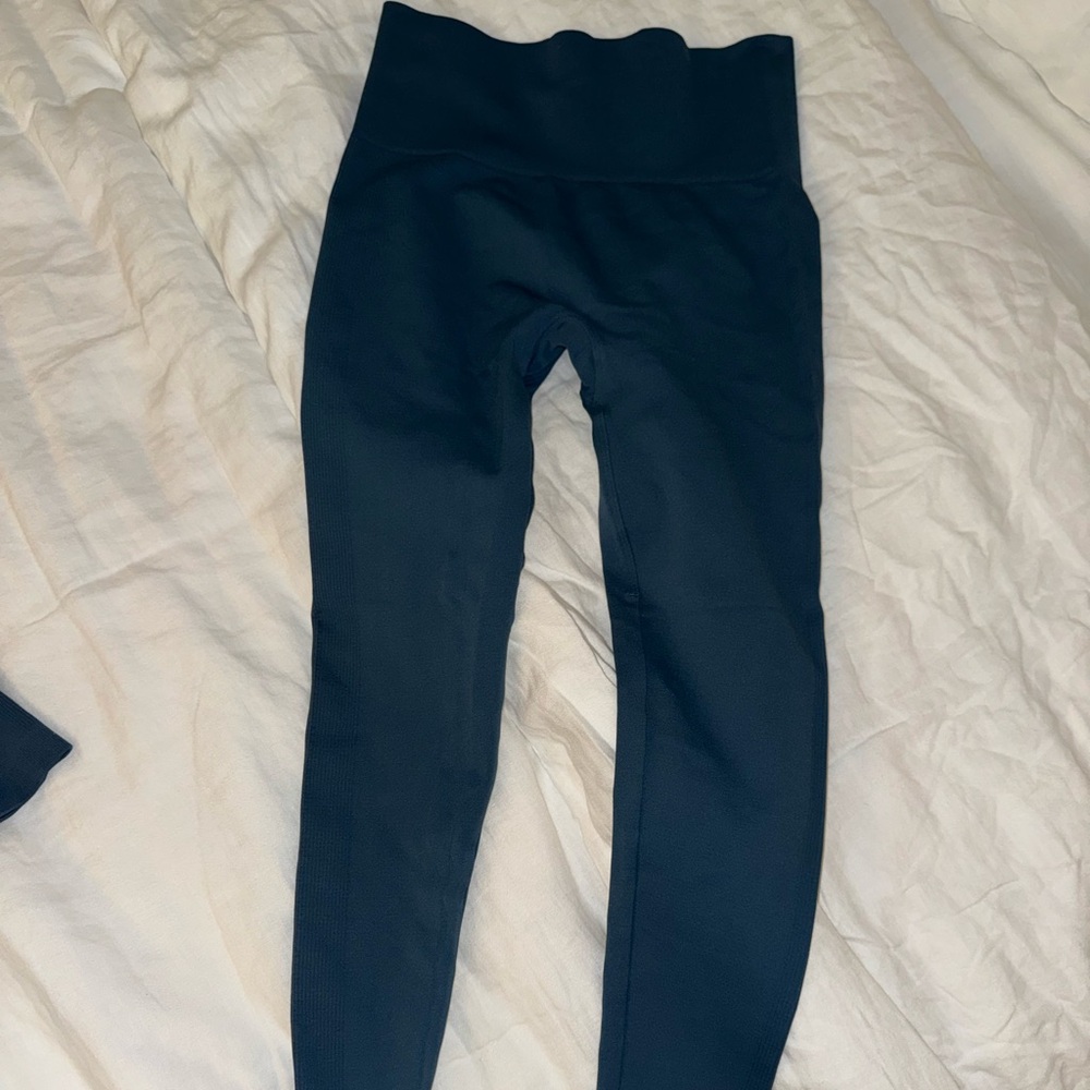 Blue Set Active Set - Picture 2 of 2